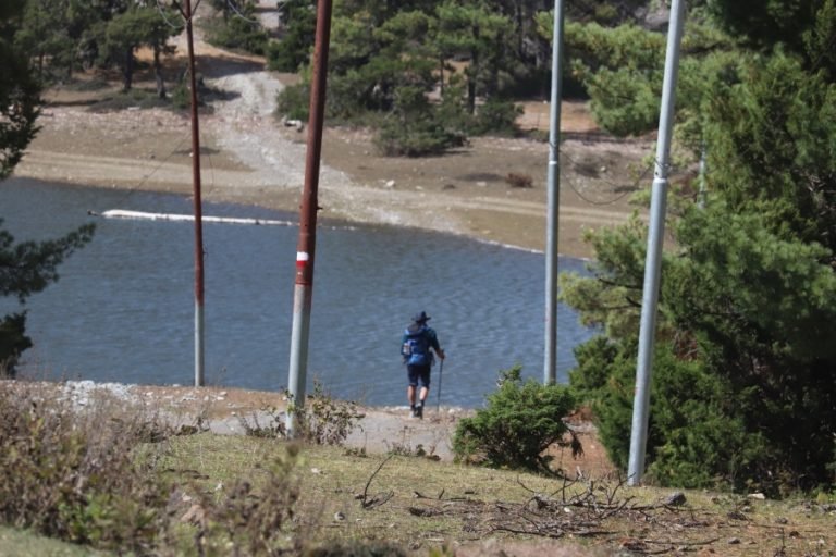 A trekkers on the way to destinations 