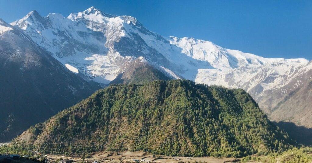 Annapurna Circuit Trek Itinerary